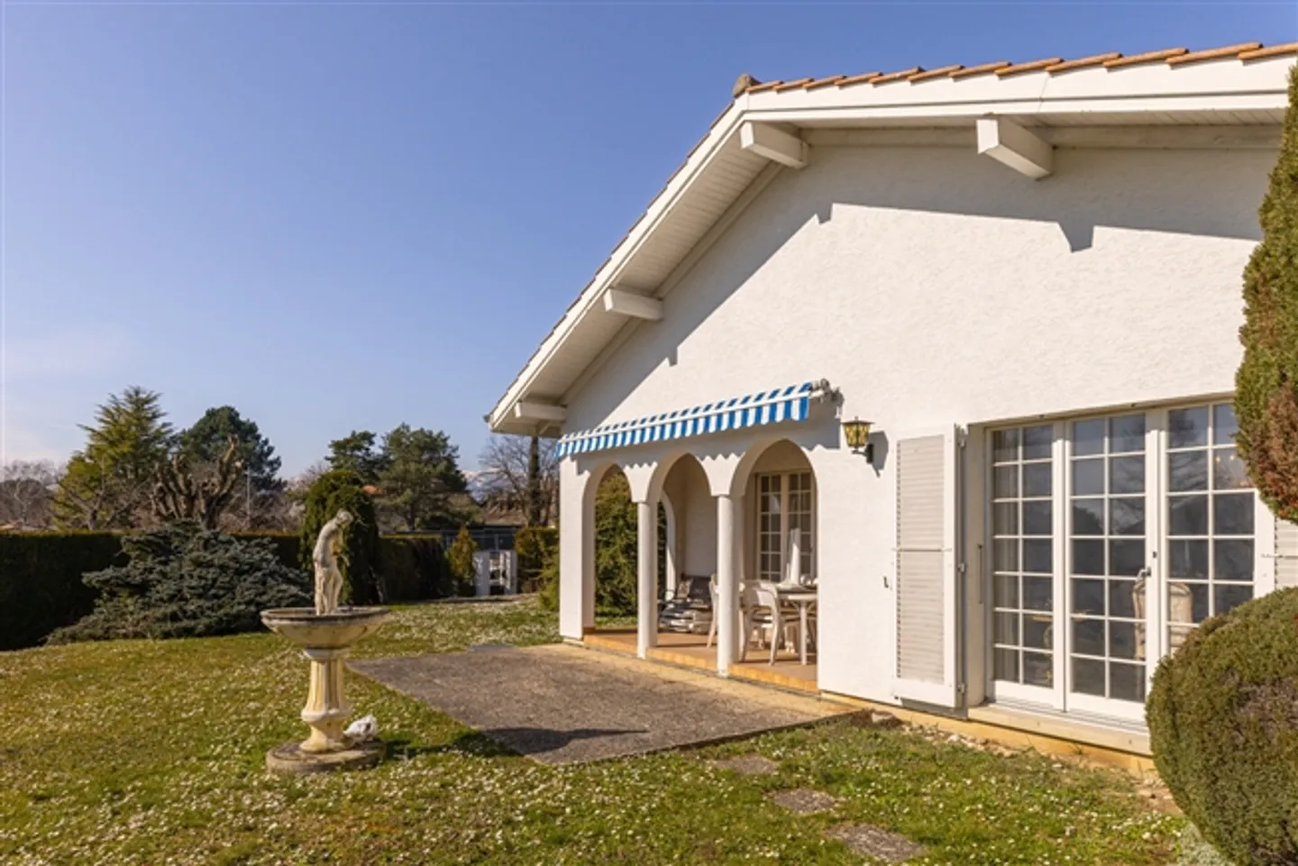 Proprietà familiare vicino al boschetto di castagni a Founex - Foto 3 di 20