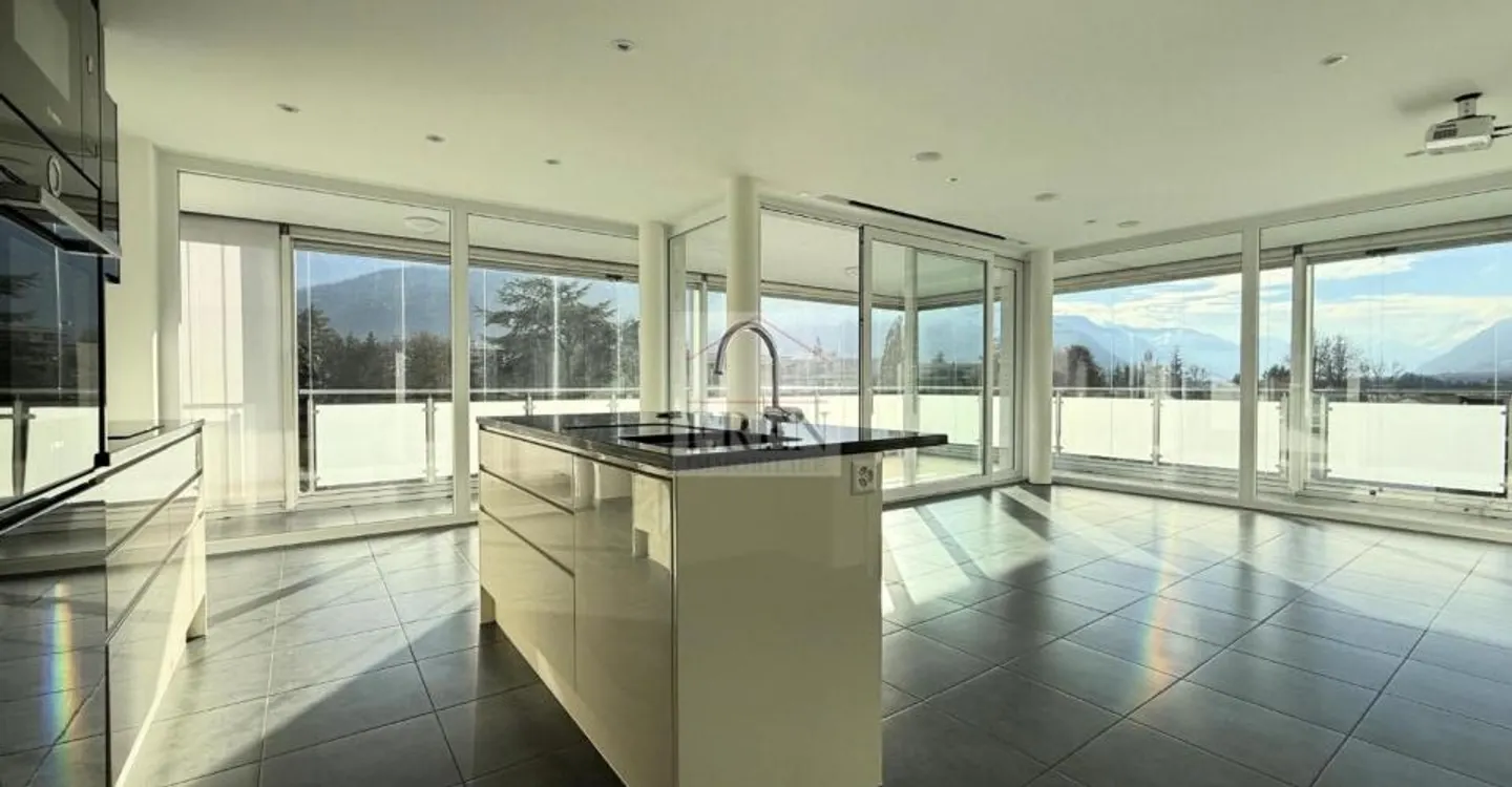 Wunderschöne Wohnung mit Terrasse - Foto 2 von 12