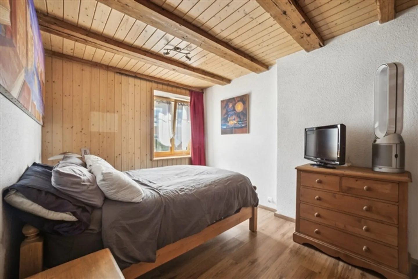 «Renoviertes Bauernhaus aus dem siebzehnten Jahrhundert im Herzen des Vallée de Joux» - Foto 14 von 20