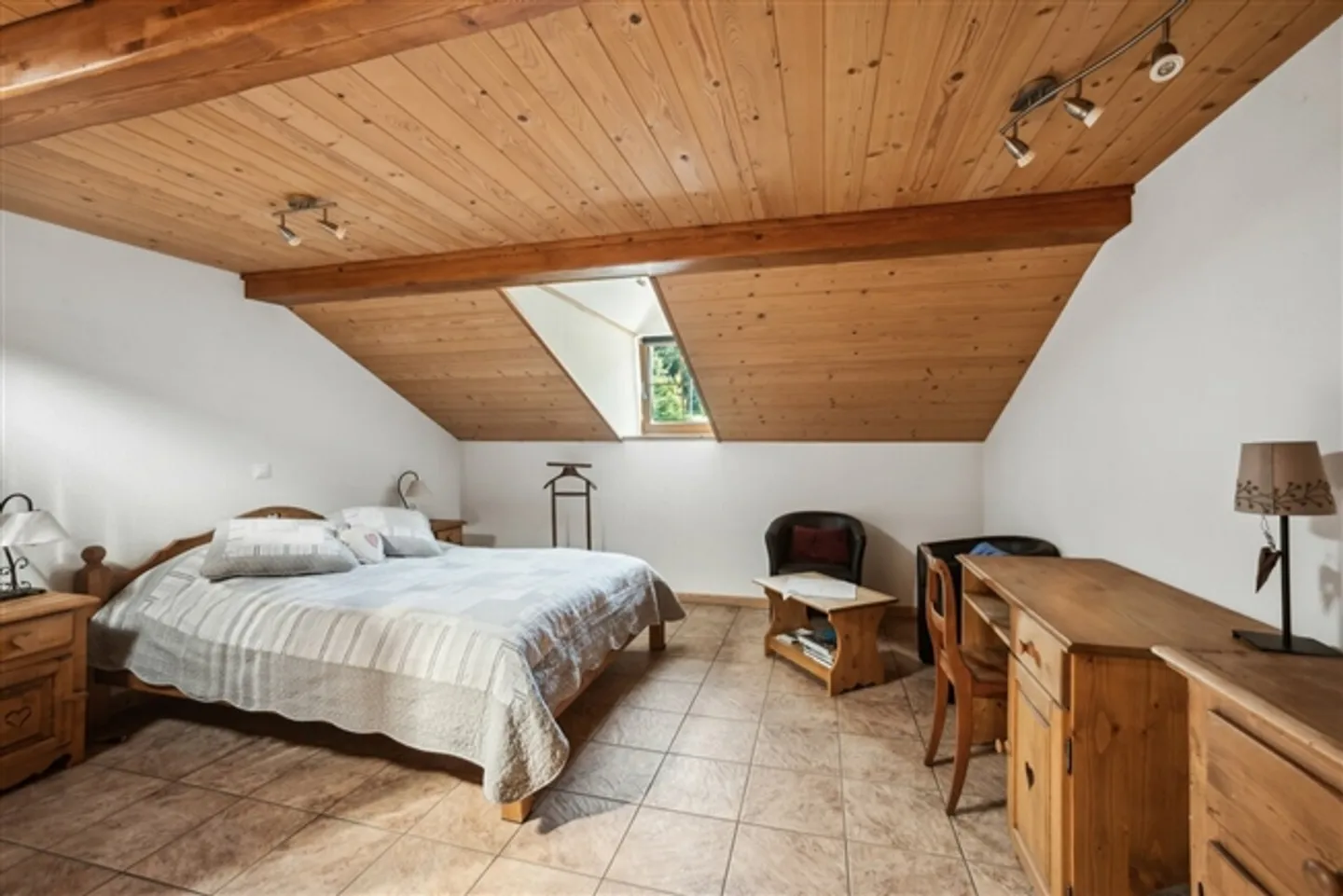 «Renoviertes Bauernhaus aus dem siebzehnten Jahrhundert im Herzen des Vallée de Joux» - Foto 16 von 20