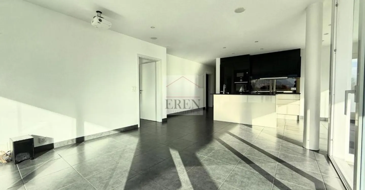 Wunderschöne Wohnung mit Terrasse - Foto 3 von 12
