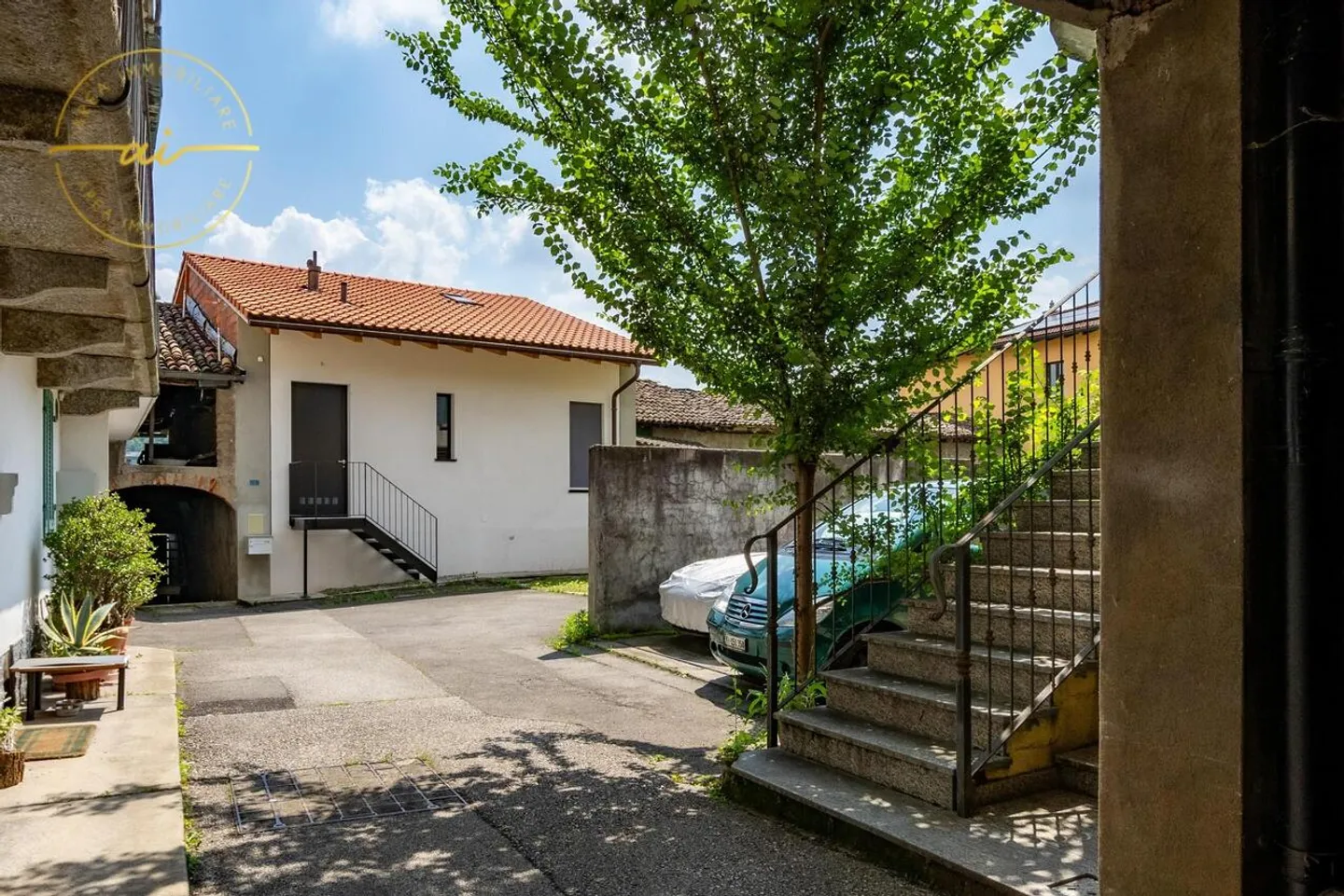 CASA PLURIFAMILIARE CON 3 APPARTAMENTI IN VENDITA - Foto 5 di 13