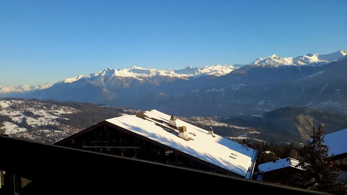 Appartement Charmant avec Vue Alpine - Photo 10 sur 13