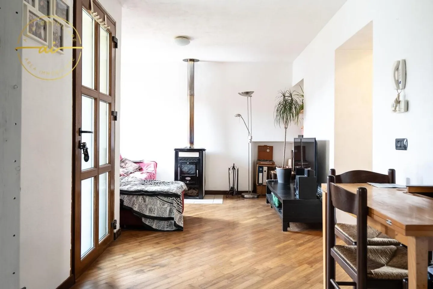 CASA PLURIFAMILIARE CON 3 APPARTAMENTI IN VENDITA - Foto 7 di 13