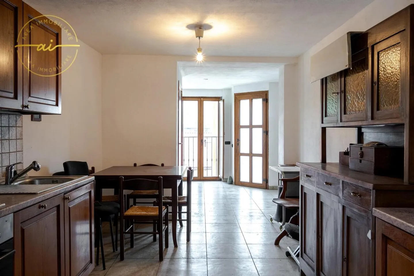 CASA PLURIFAMILIARE CON 3 APPARTAMENTI IN VENDITA - Foto 9 di 13