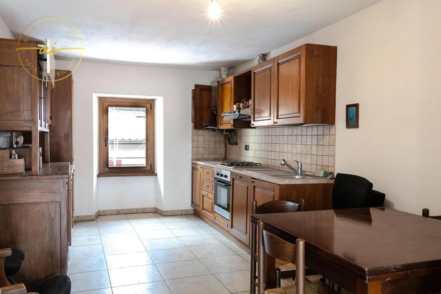CASA PLURIFAMILIARE CON 3 APPARTAMENTI IN VENDITA - Foto 8 di 13