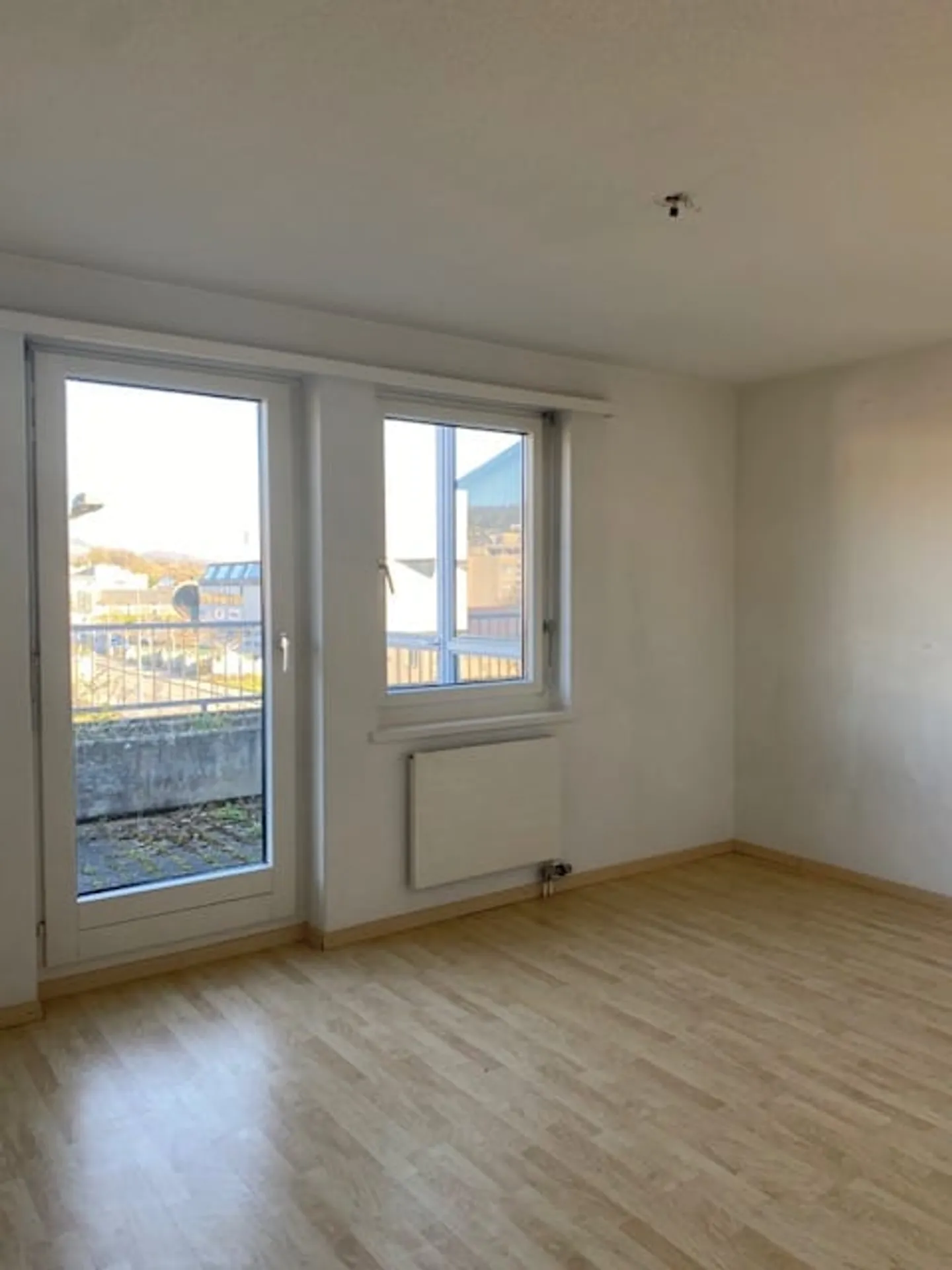 Nature-friendly attic apartment with good transport connections - Photo 14 of 18