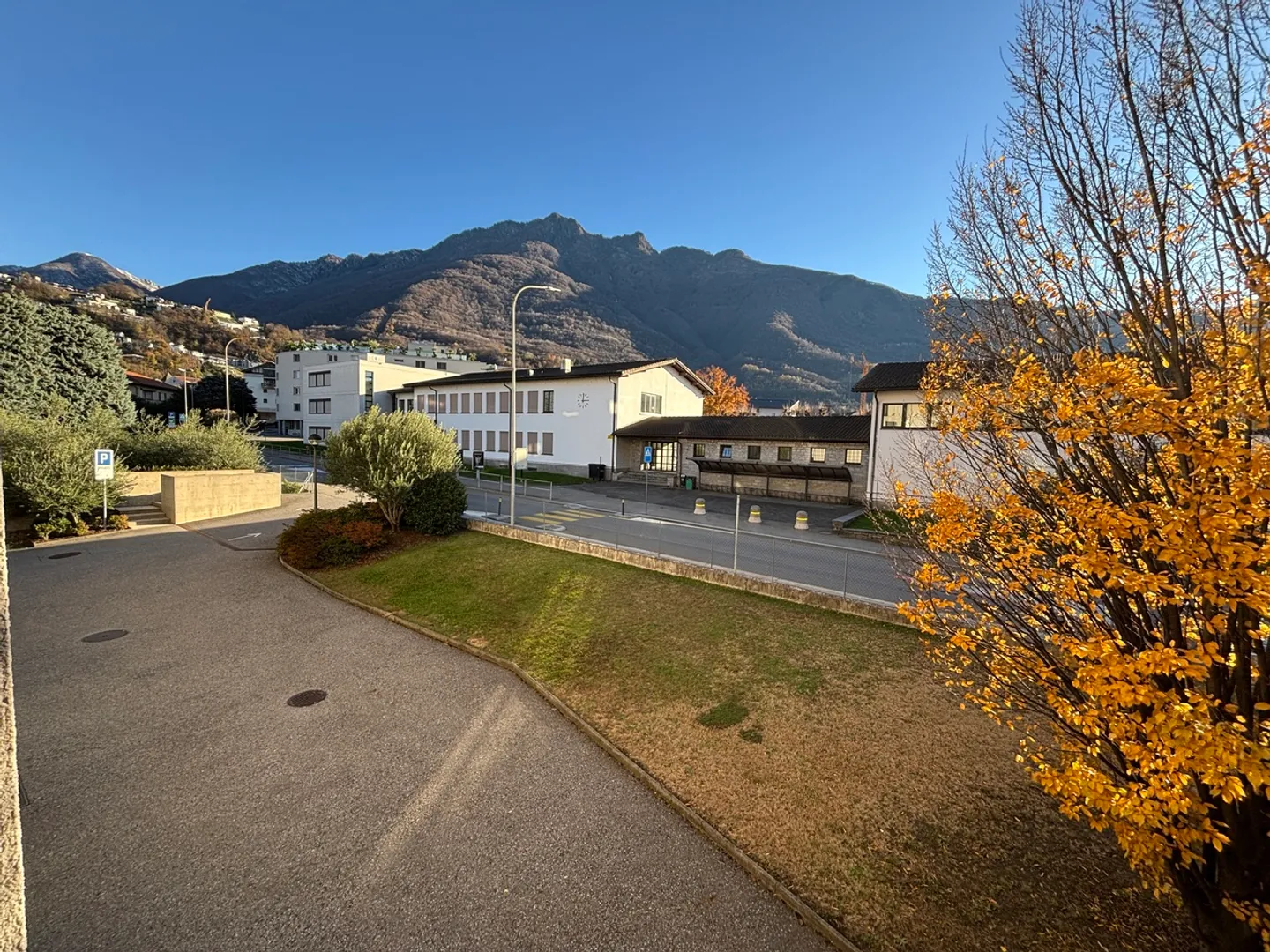 Elegantes Studio in Giubiasco - Foto 9 von 10