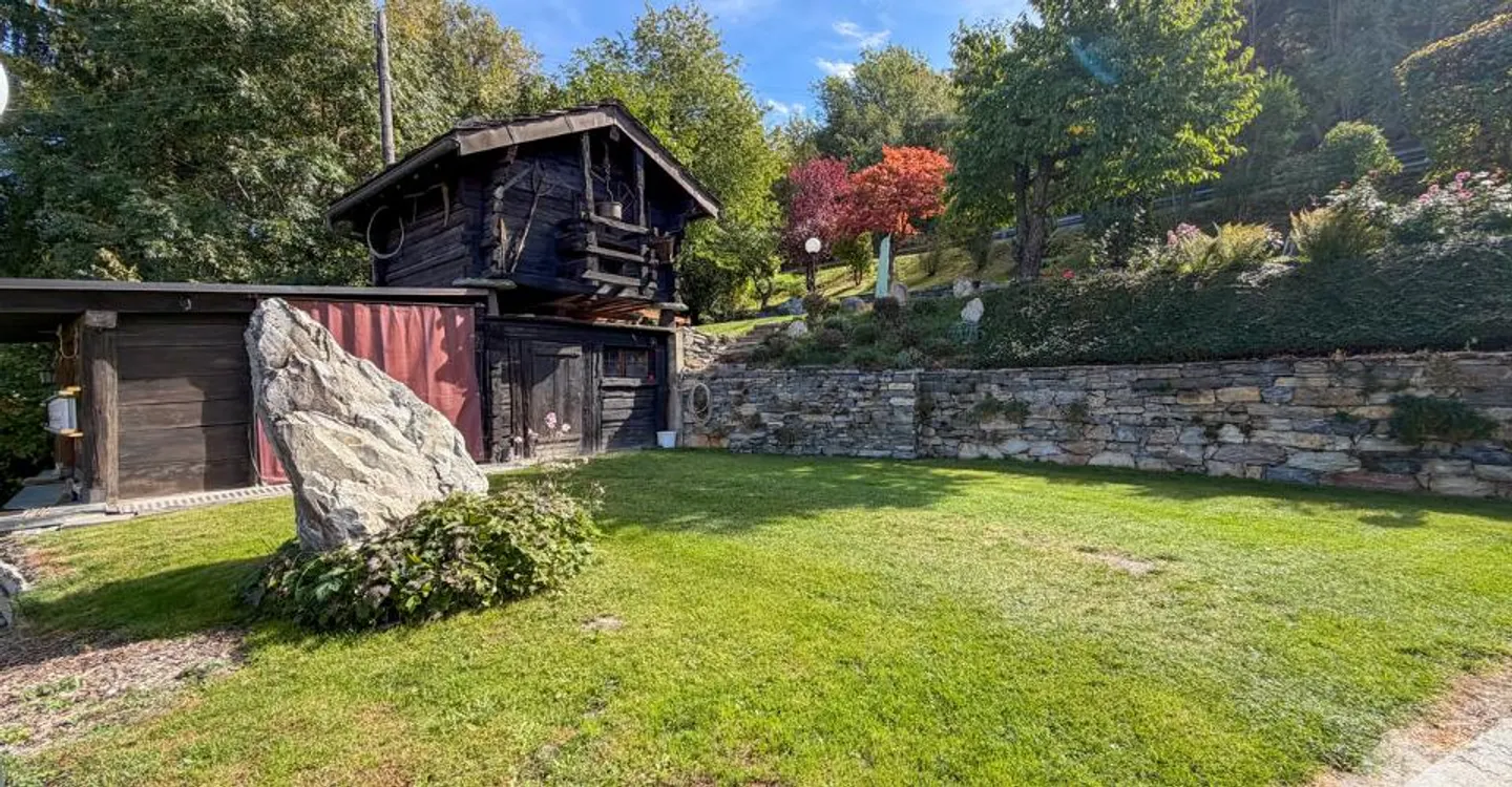 Bella casa con 3 appartamenti, garage, mazot e carnotzet! - Foto 6 di 9