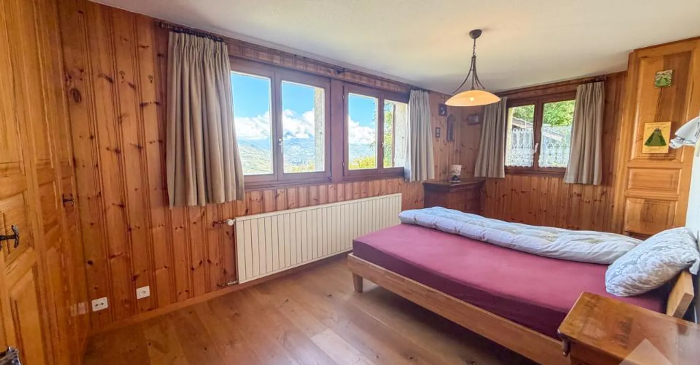 Bella casa con 3 appartamenti, garage, mazot e carnotzet! - Foto 8 di 9