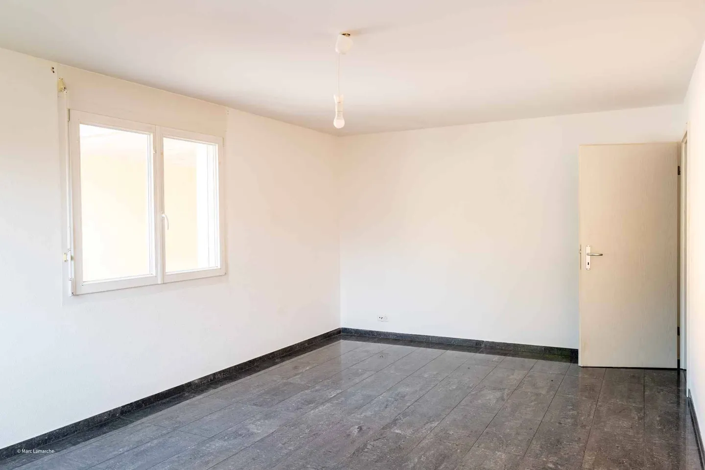 Spacious Apartment with Castle View - Photo 6 of 6