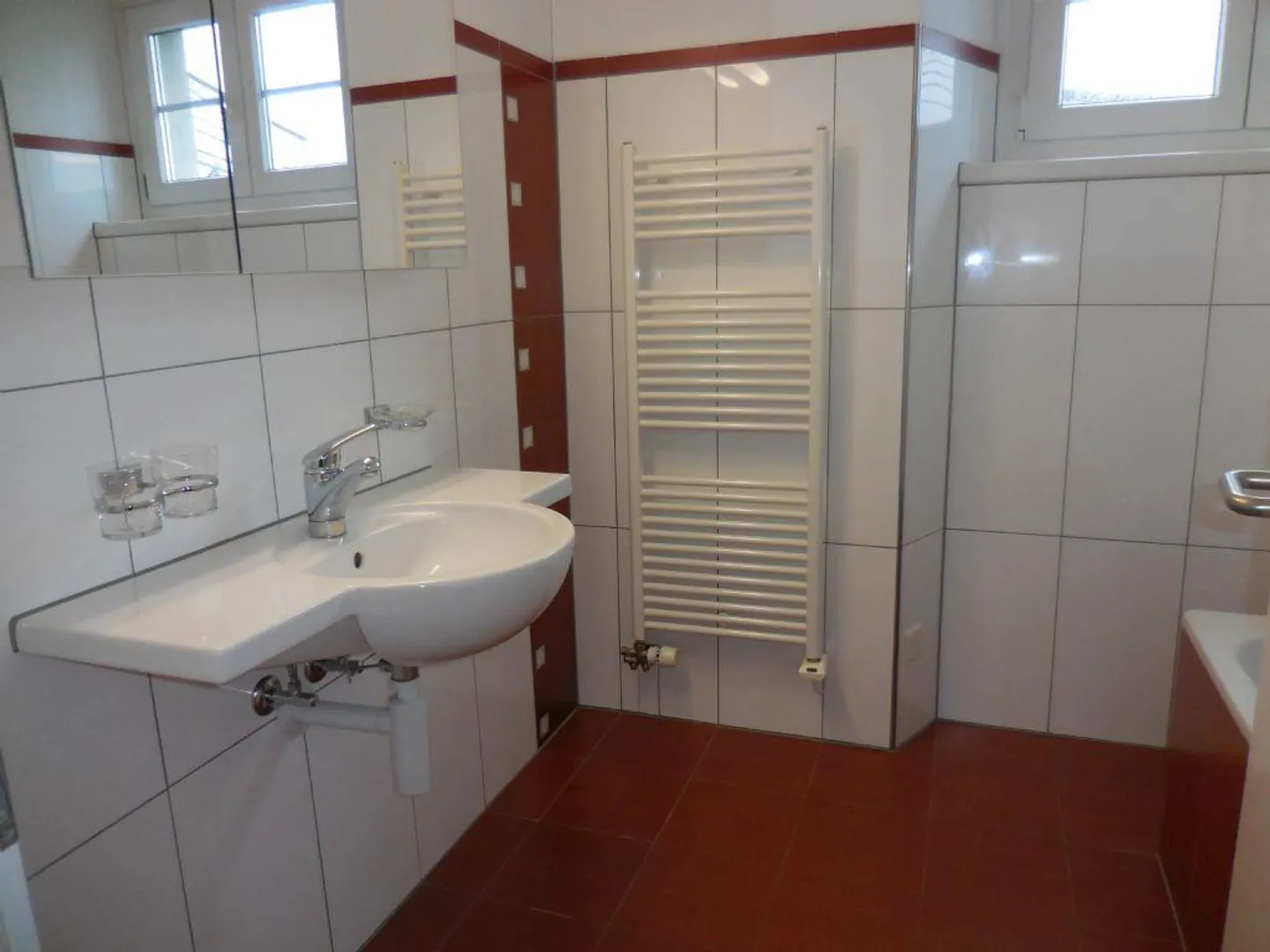 Central Apartment with Open Kitchen - Photo 6 of 7