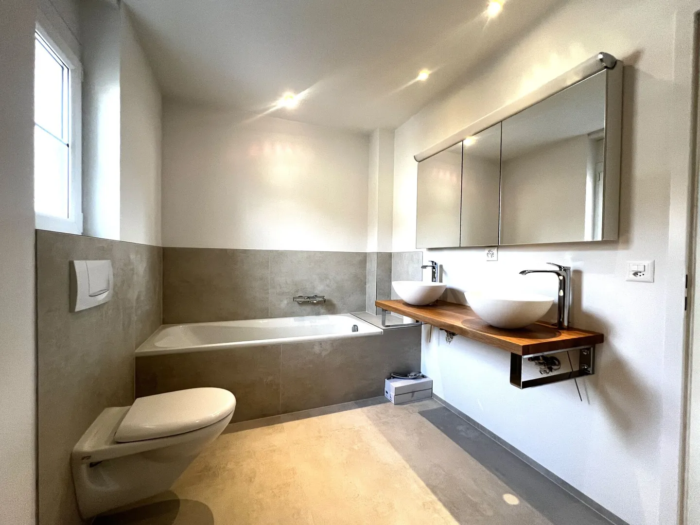 Maison familiale spacieuse avec jardin et vue dégagée à Magden - Photo 6 sur 9