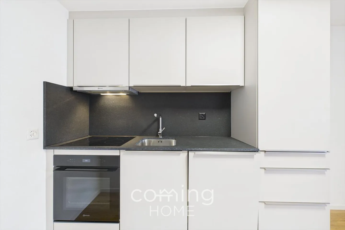 Modern refurbished 2.5-room flat in Ried-Brig - panoramic views, sunshine and high-quality fittings - Photo 3 of 10