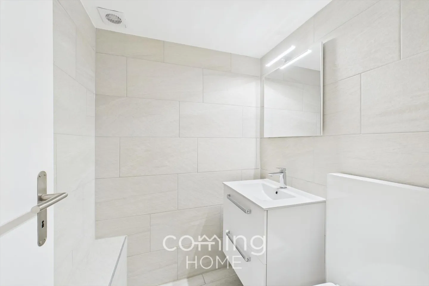 Modern refurbished 2.5-room flat in Ried-Brig - panoramic views, sunshine and high-quality fittings - Photo 7 of 10