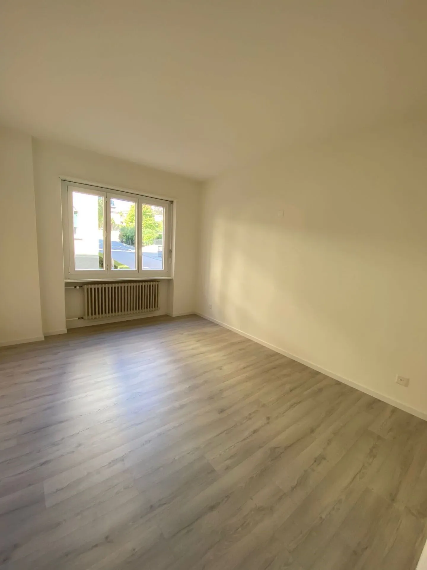 3 Rooms with Balcony - Photo 4 of 5