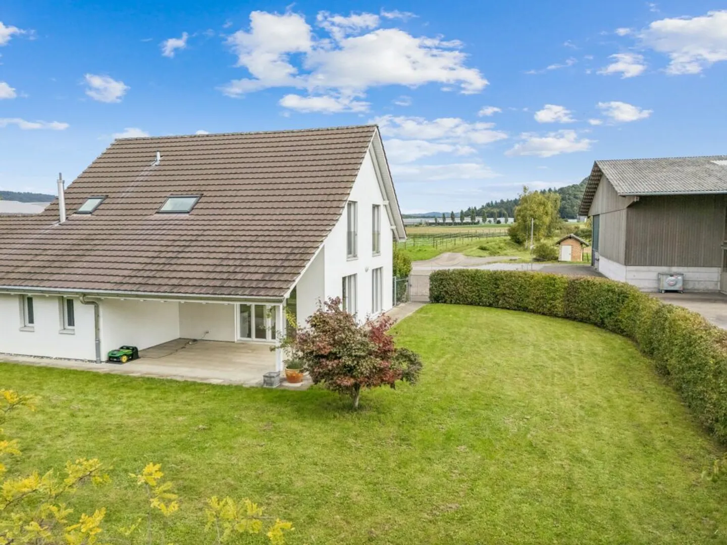 KOMPAKTE REITSPORTIMMOBILIE MIT WOHNHAUS, PFERDESTALL UND REITHALLE IN BASADINGEN TG - Foto 7 von 10