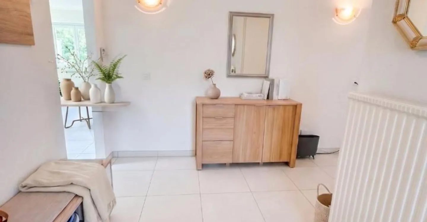 House near amenities and the center of Fribourg renovated - Photo 6 of 12