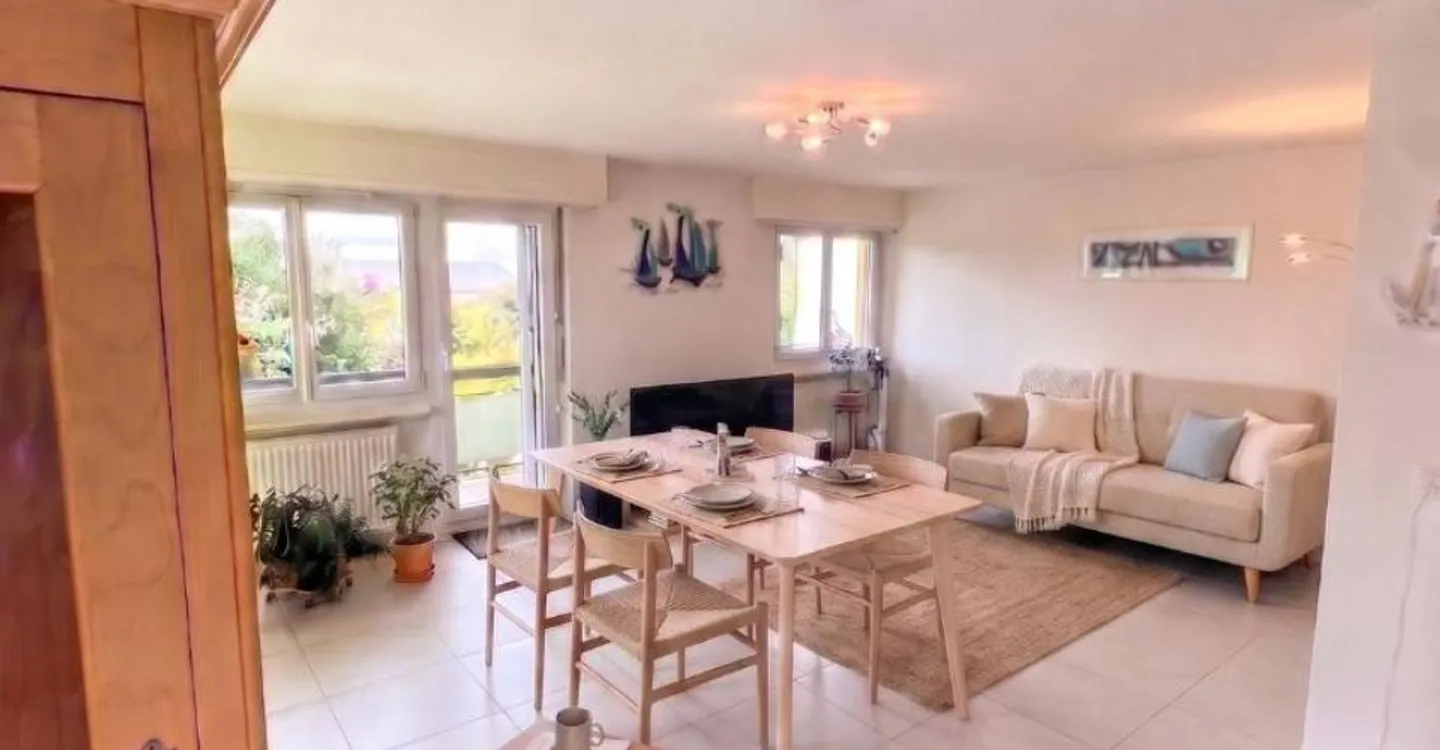 House near amenities and the center of Fribourg renovated - Photo 7 of 12