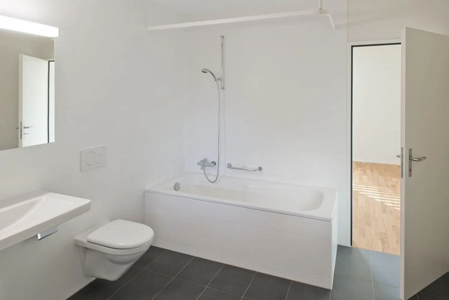 Living in the tax-friendly Allschwil - Photo 4 of 6