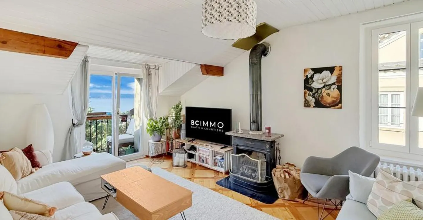 Exclusive Top Floor Apartment - Photo 1 of 10