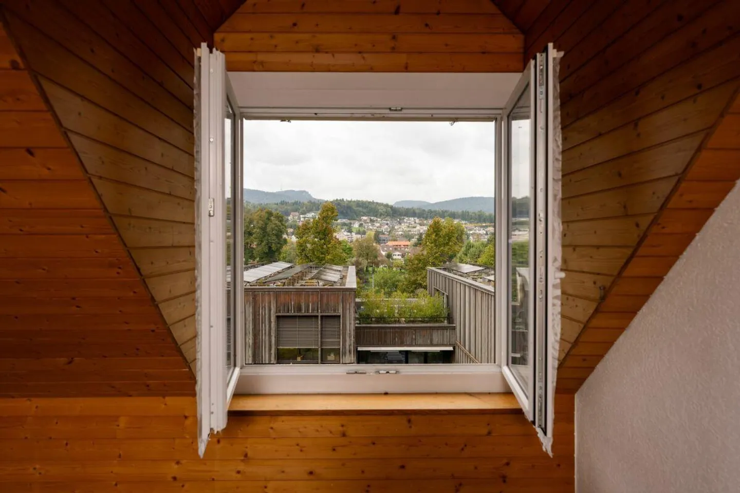 Charming 3-room maisonette apartment in the heart of Aarau - Photo 6 of 9