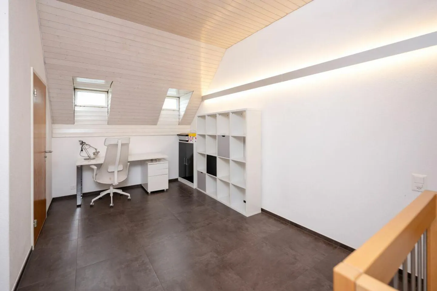 Charming 3-room maisonette apartment in the heart of Aarau - Photo 7 of 9