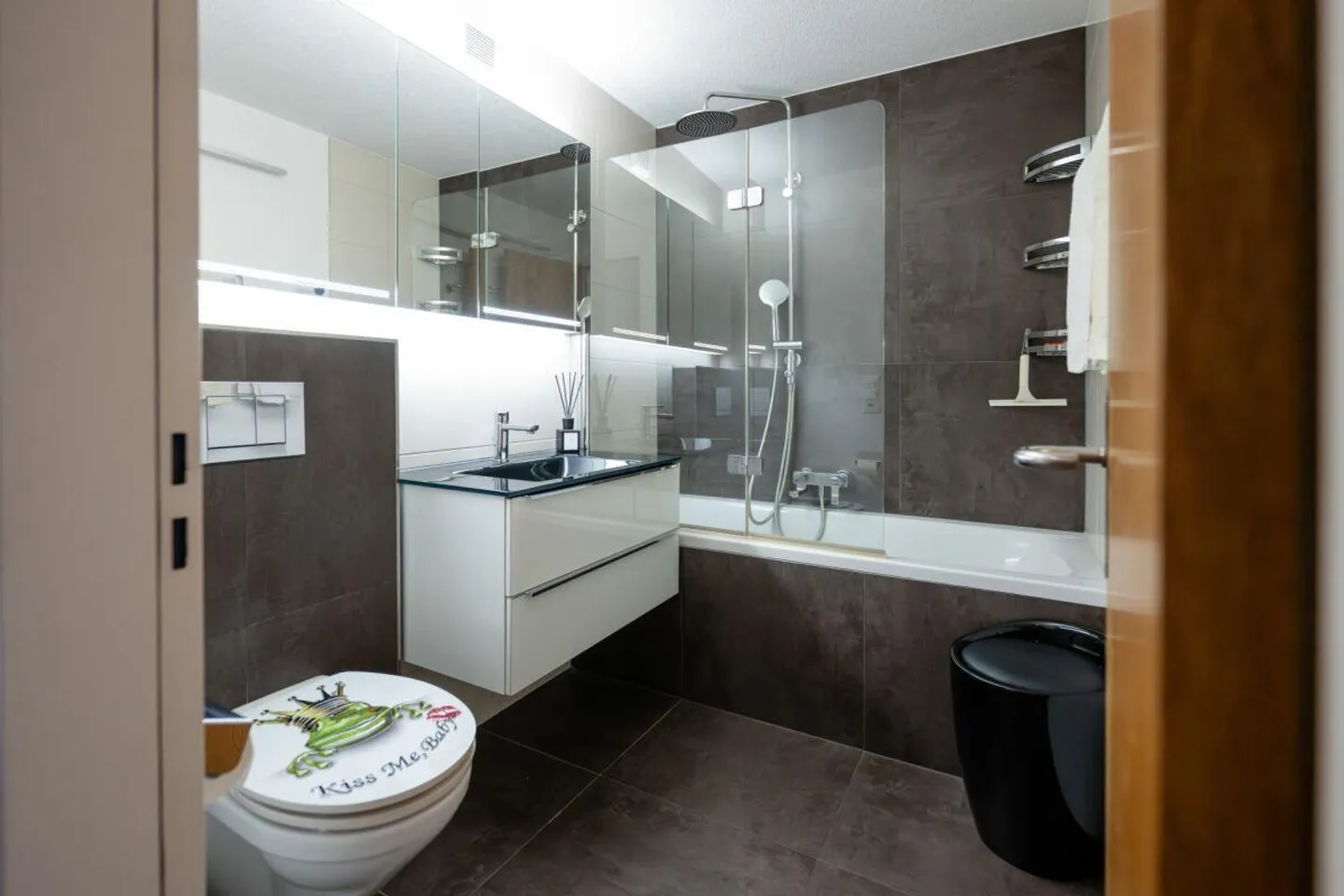 Charming 3-room maisonette apartment in the heart of Aarau - Photo 3 of 9