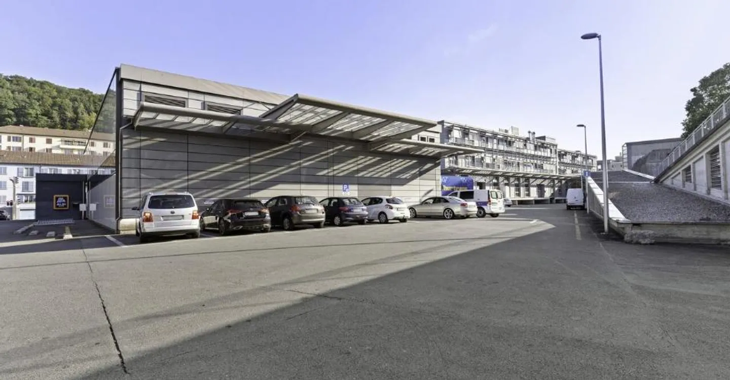 166m2 - Lager in der Nähe des Zentrums von Neuchâtel - Foto 4 von 5