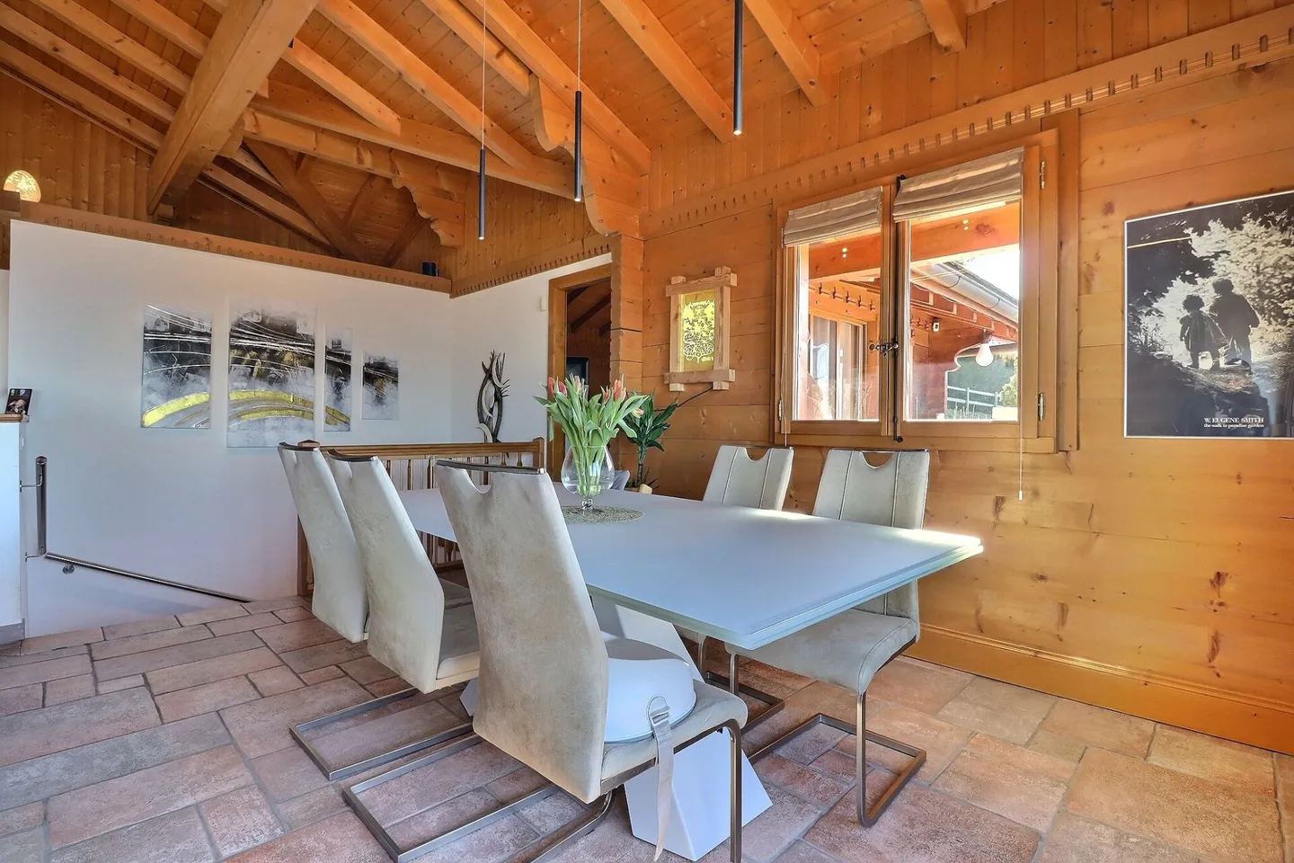 Magnificent chalet with a view of the lake and mountains - Photo 5 of 21