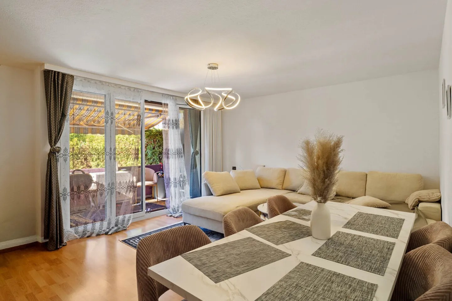Casa plurifamiliare con 6 appartamenti - Foto 2 di 5