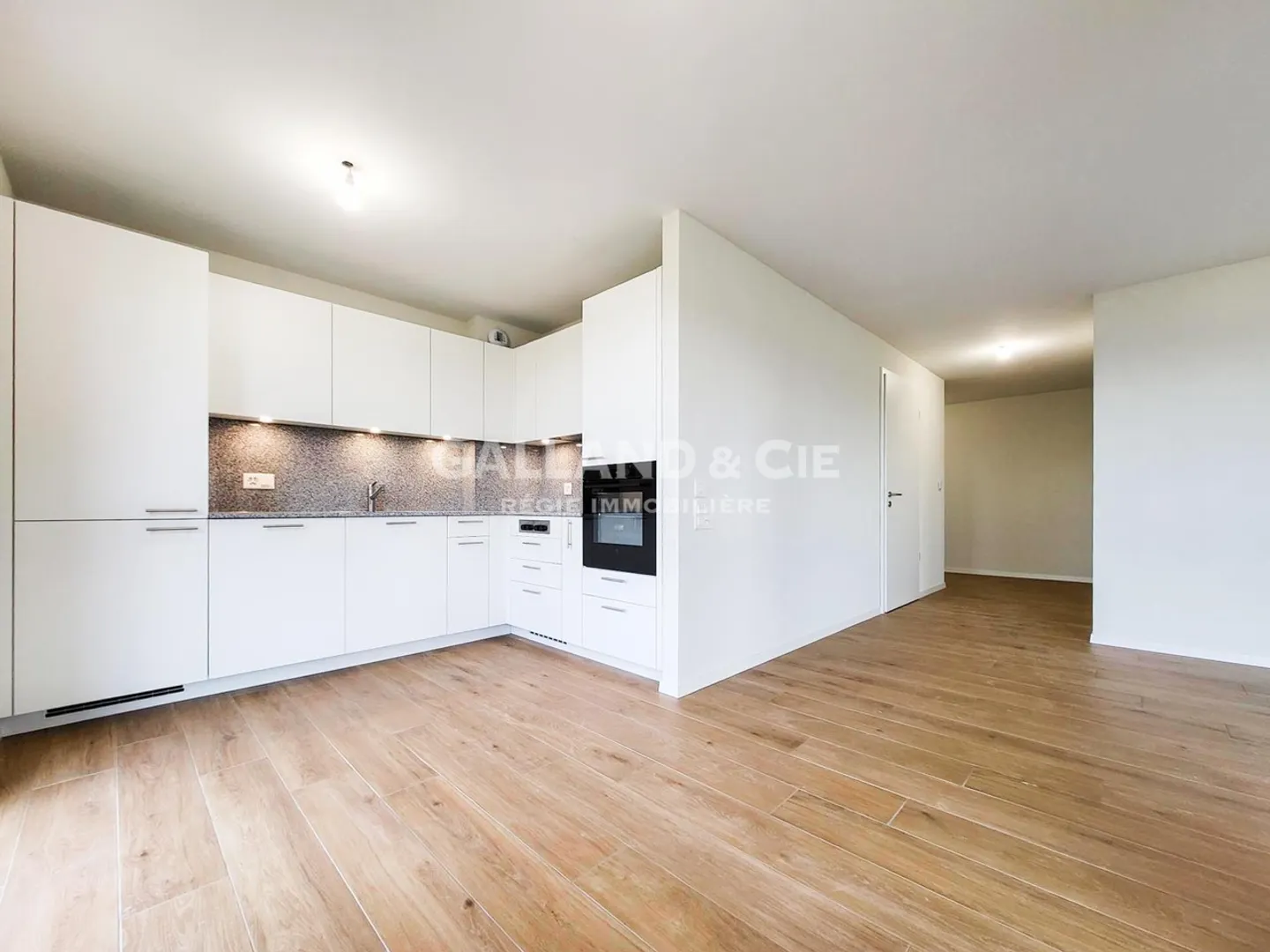 Appartamento moderno a St-Aubin - Foto 1 di 8