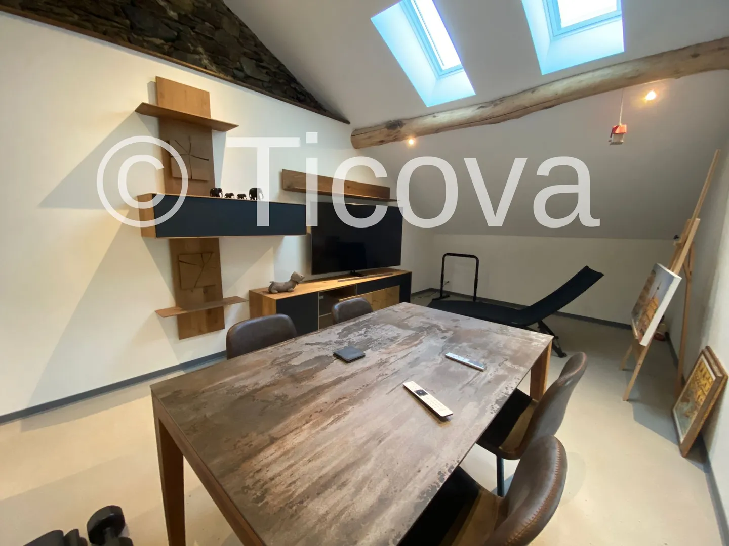 Charmant Appartement Rénové - Photo 3 sur 11