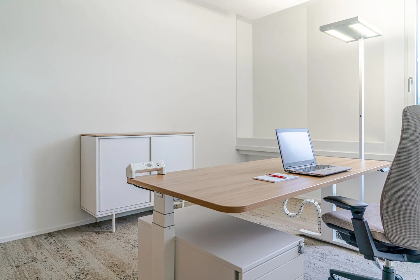 Bureau flexible prêt à l'emploi avec services - Il suffit de brancher et de travailler - Photo 3 sur 11