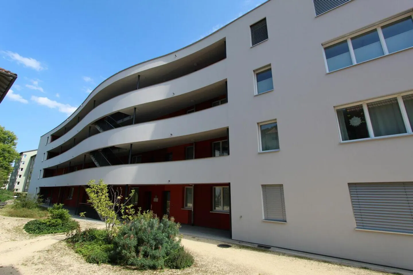 Modernes 2.5 Zimmer Apartment in Brugg - Foto 2 von 10