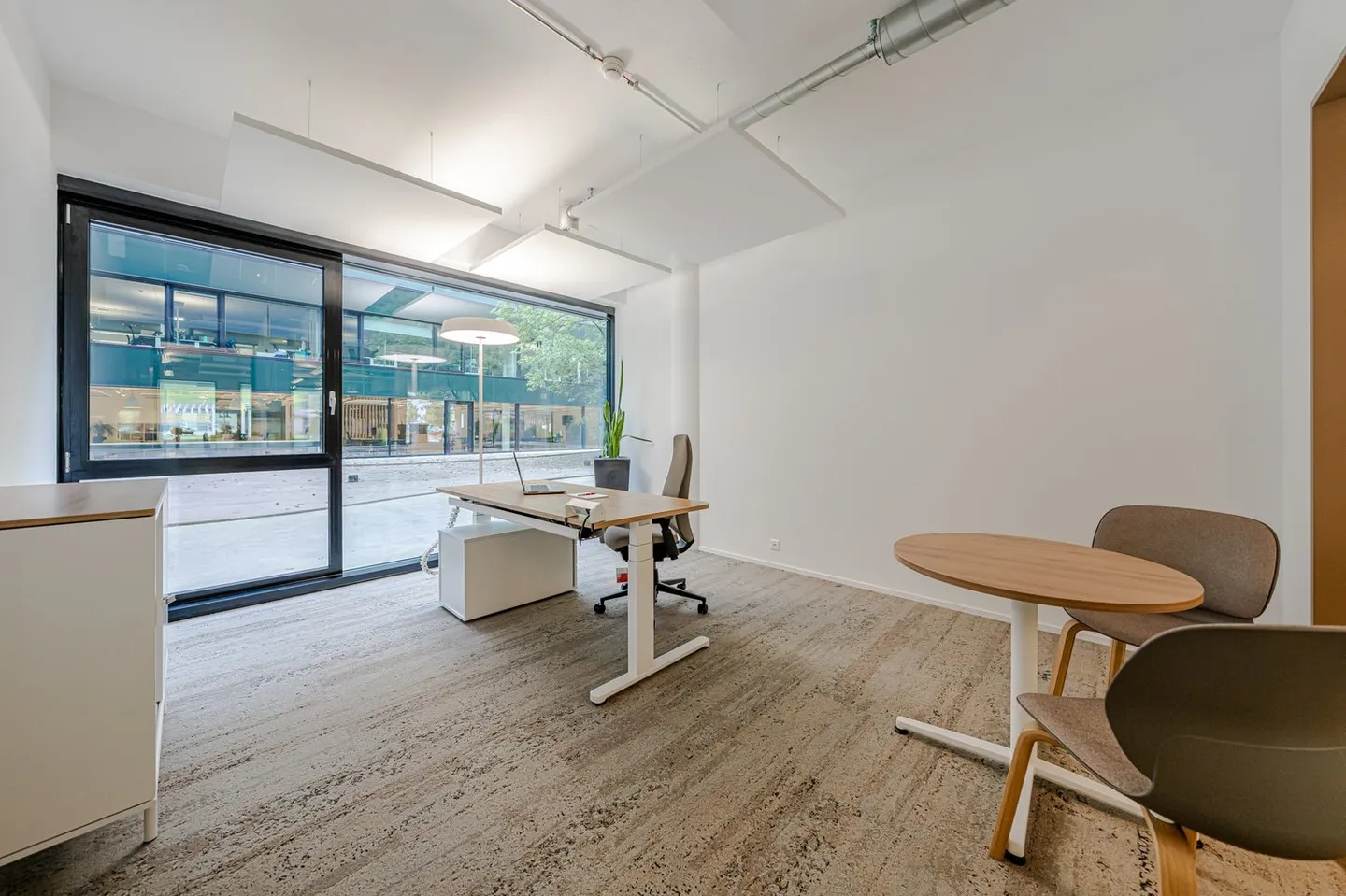 Bureau flexible prêt à l'emploi avec services - Il suffit de brancher et de travailler - Photo 2 sur 11