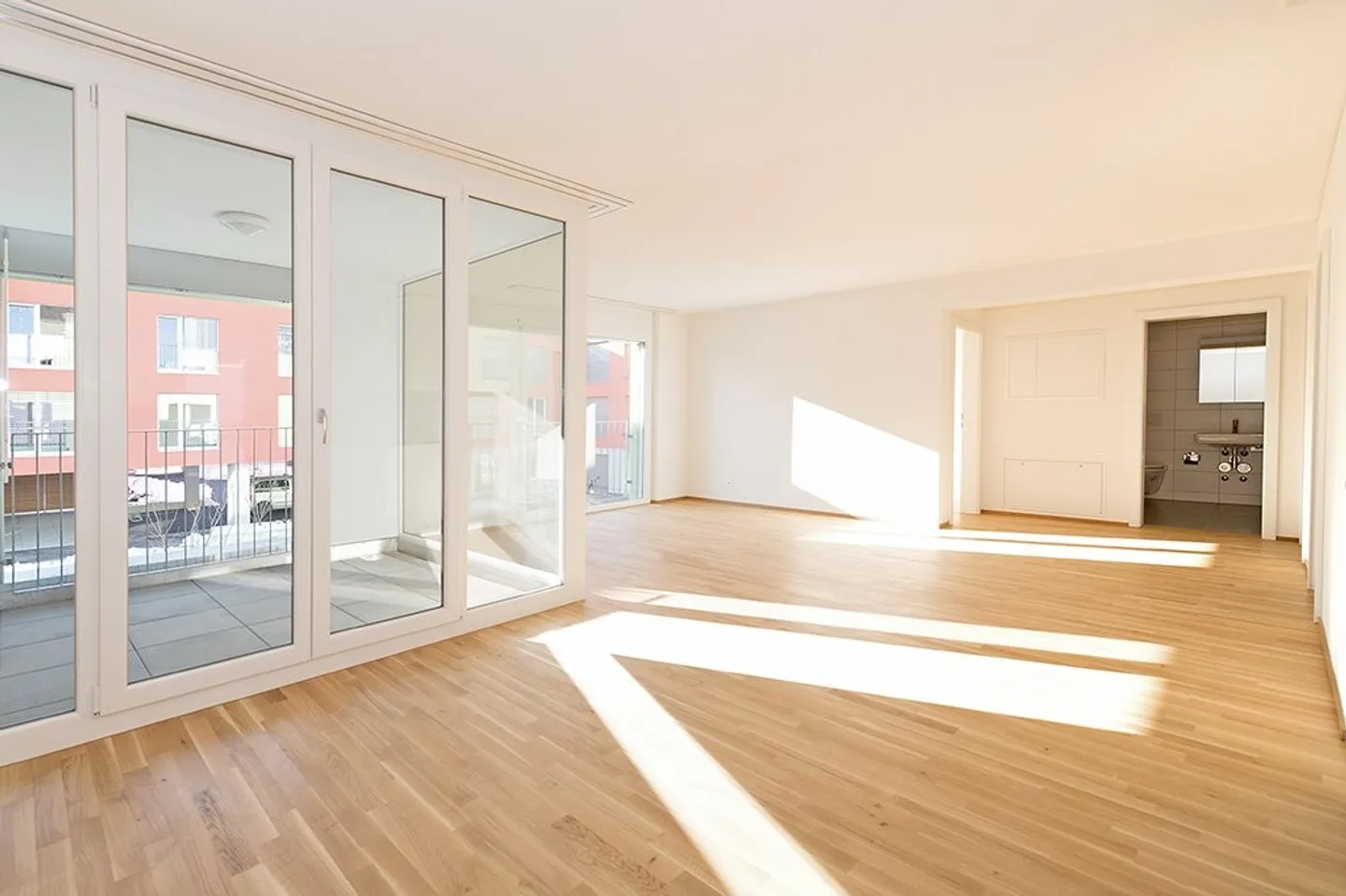 Great Neighborhood - Great Apartment = Typon, Burgdorf - Photo 2 of 9