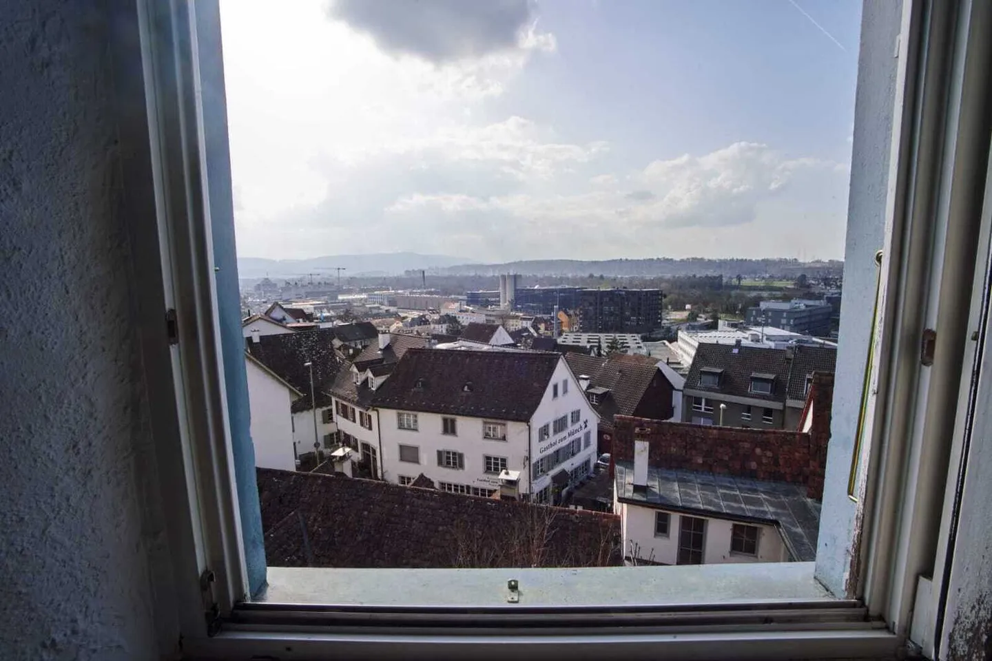 APPARTEMENT 4½ PIÈCES À MÜNCHENSTEIN (BL), MEUBLÉ, TEMPORAIRE - Photo 10 sur 10