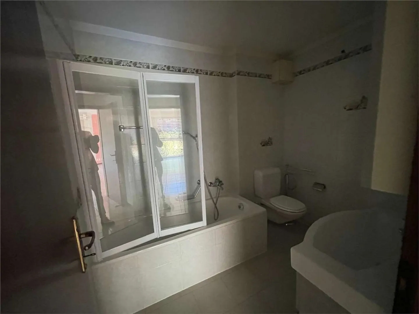 Mietwohnung 3.5 Zimmer in Agno renoviert - Foto 6 von 7