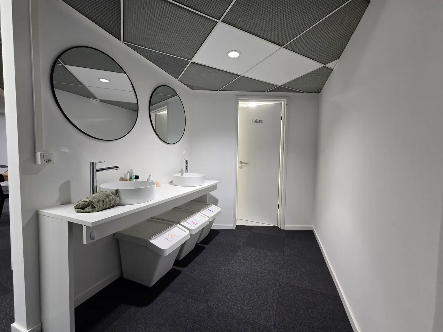 Ottima posizione - Ufficio plug-and-play di 190m2 - Foto 14 di 16