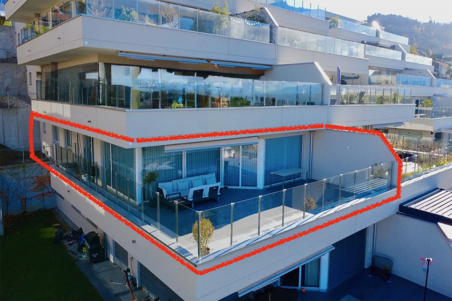 Top Modern! - Photo 3 of 7