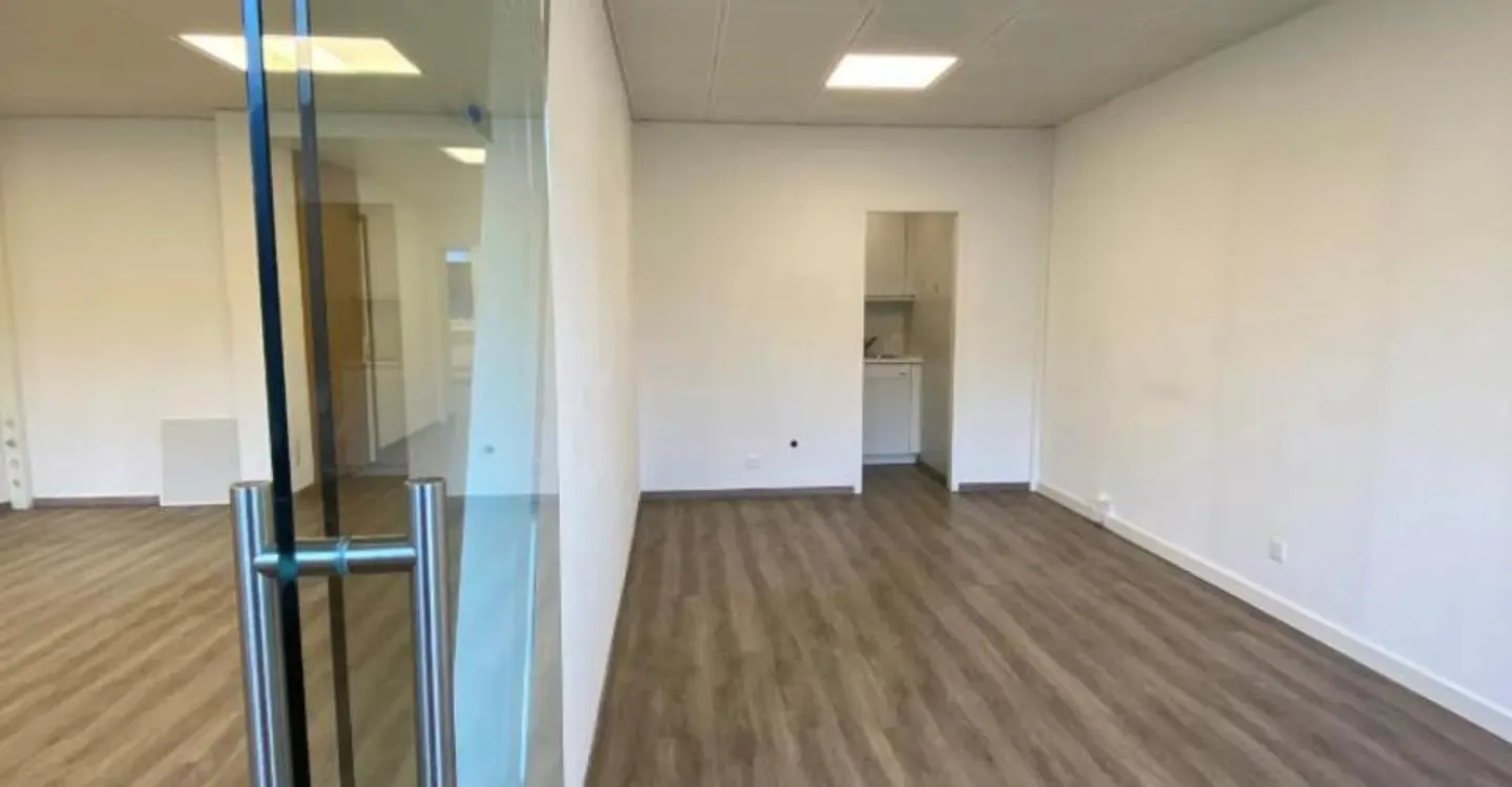 Bureau Près de la Gare de Chêne-Bourg - Photo 5 sur 5
