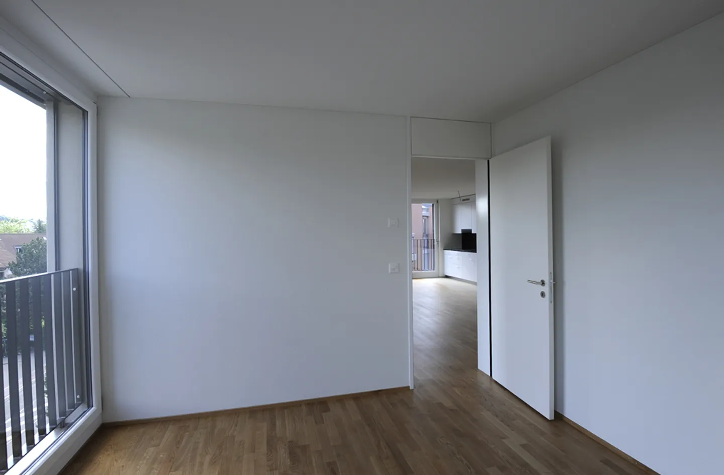 Pleasant indoor climate in the middle of Uster! - Photo 7 of 8