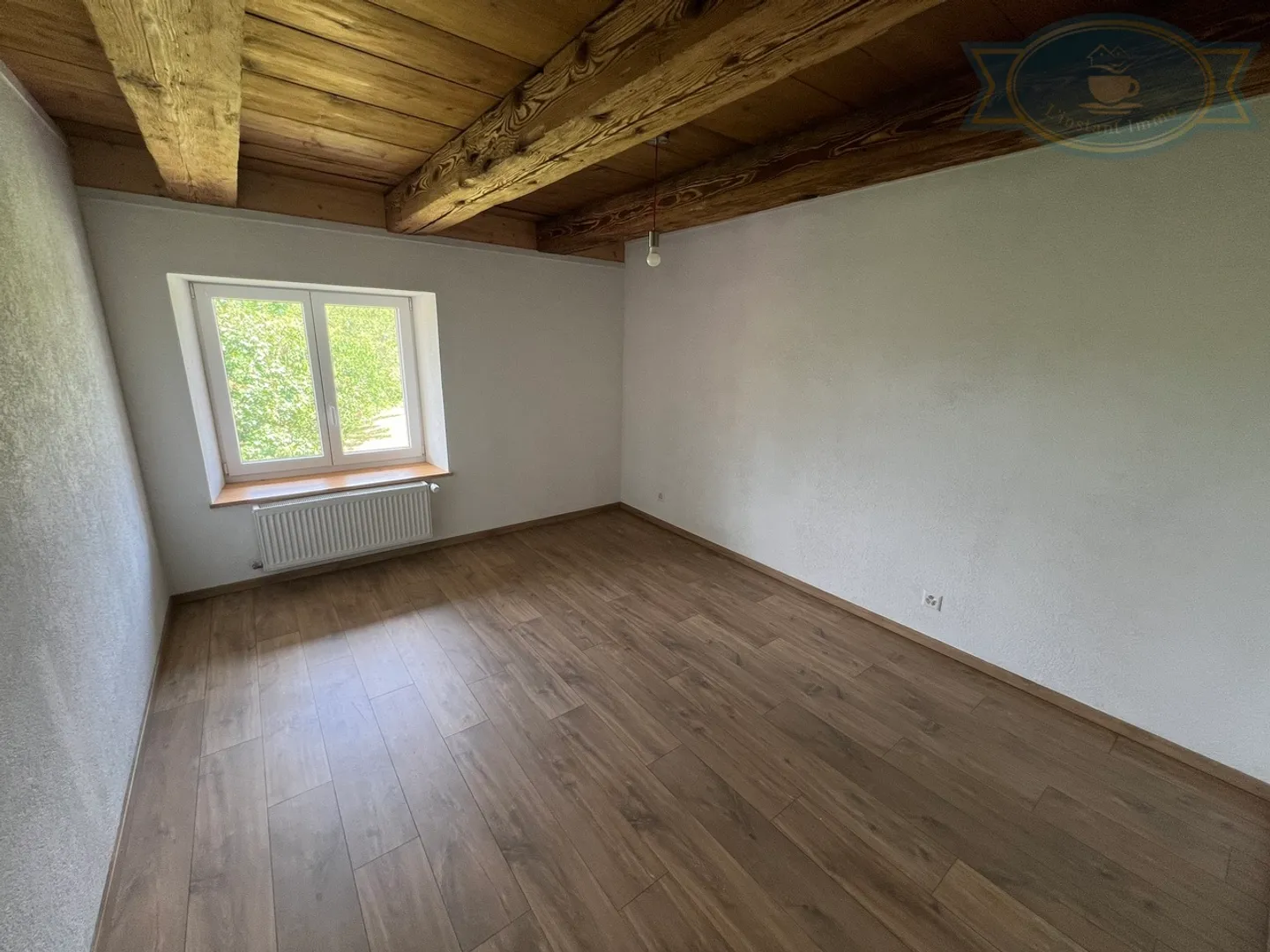 Charming Renovated Farmhouse - Photo 4 of 9