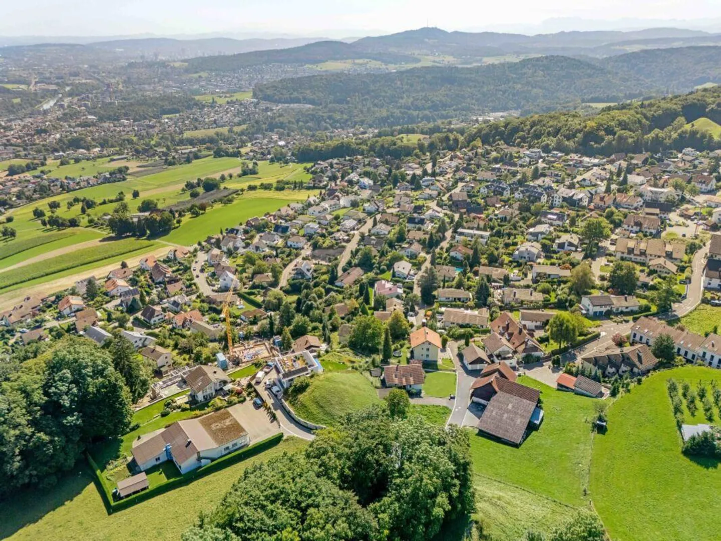 Terreno edificabile di 1'921 m2 nella zona del villaggio senza restrizioni di sviluppo nella migliore posizione residenziale - Foto 7 di 9