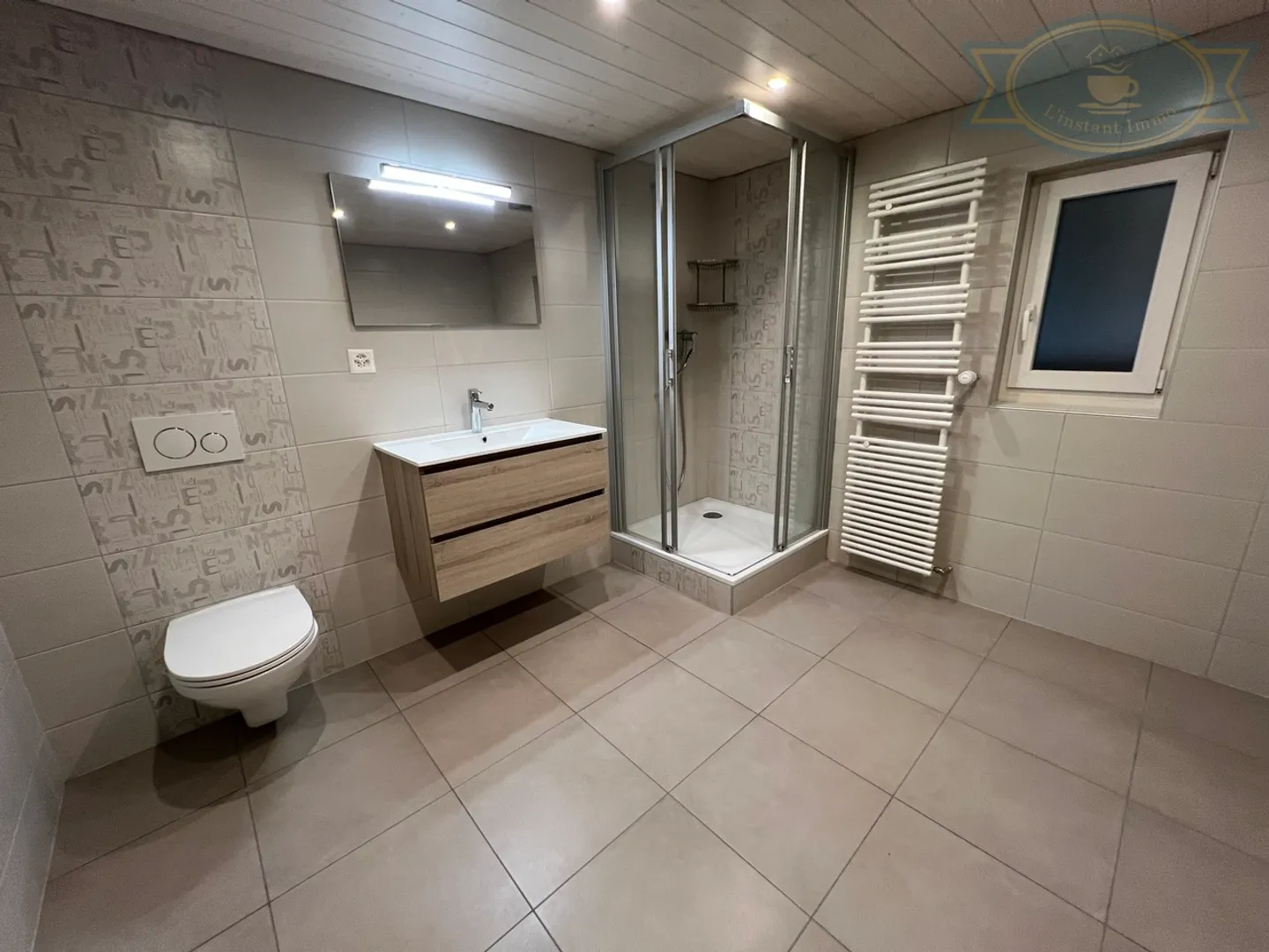 Charming Renovated Farmhouse - Photo 6 of 9