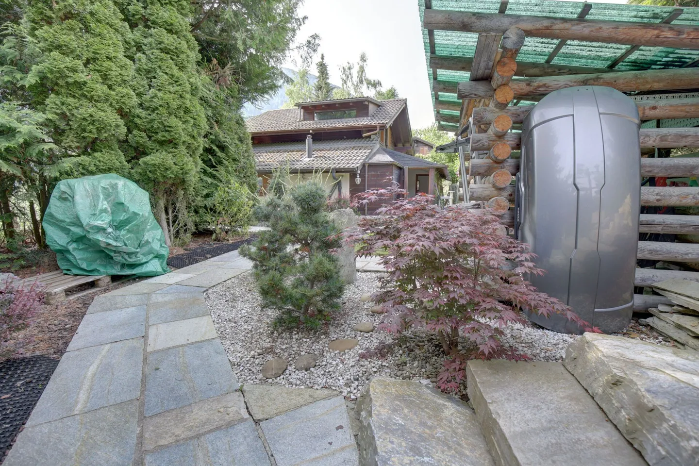 Magnificent Chalet in Nature with Winter Garden! - Photo 25 of 42