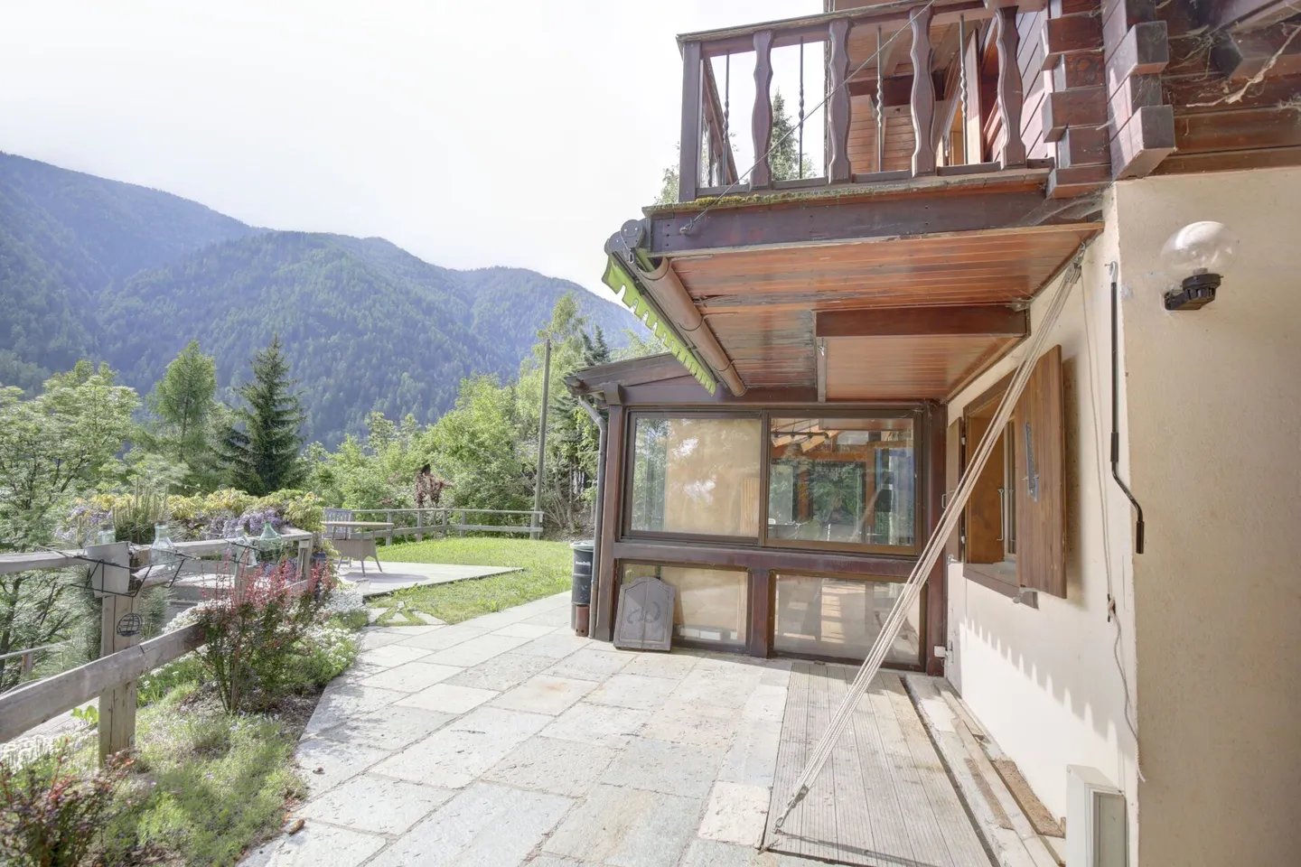 Magnificent Chalet in Nature with Winter Garden! - Photo 26 of 42
