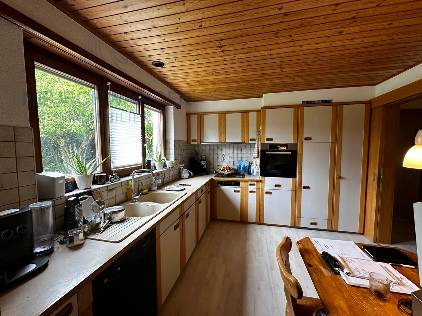 Beautiful house with winter garden ideally located - Photo 4 of 8