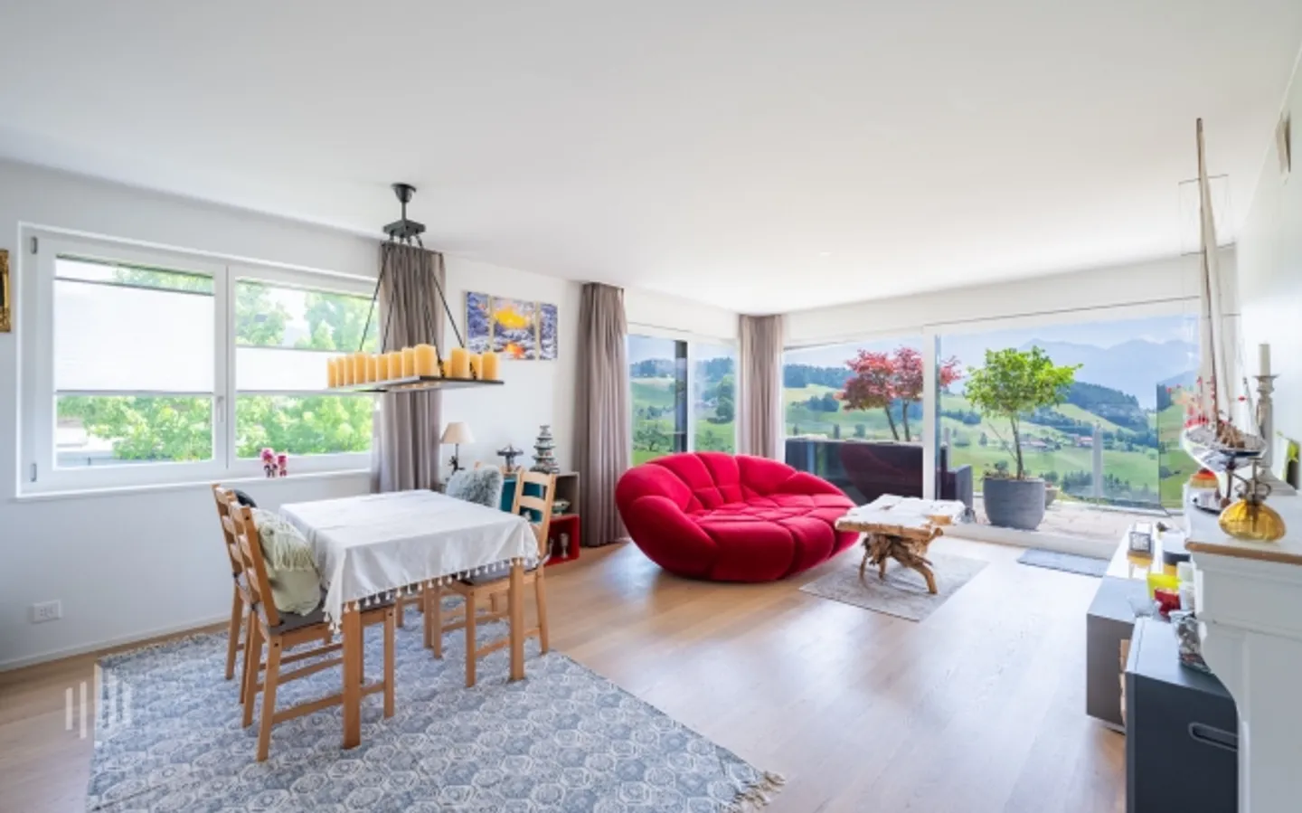 ImmoWyss - Appartement en attique avec charme et confort au plus haut niveau - Photo 4 sur 8